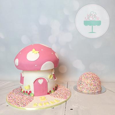 Cute and pink!  - Cake by KEEK&MOOR