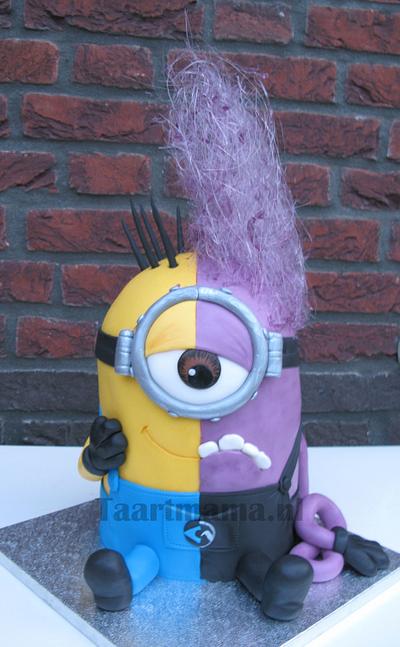 Minion with two personalities :D - Cake by Taartmama
