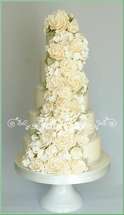 Ivory Rose Cascade Wedding Cake - Cake by JellyCake - Trudy Mitchell