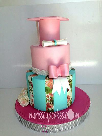 Graduación Cake - Cake by Nurisscupcakes