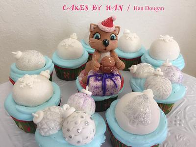 Christmas cupcakes. - Cake by Han Dougan