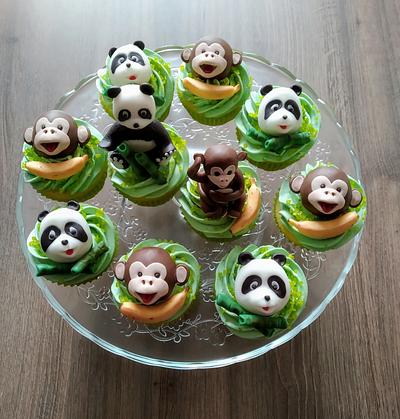 Panda and monkey  - Cake by Olina Wolfs