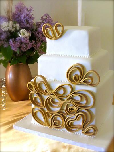 Gold Quilled Wedding Cake - Cake by erinCA