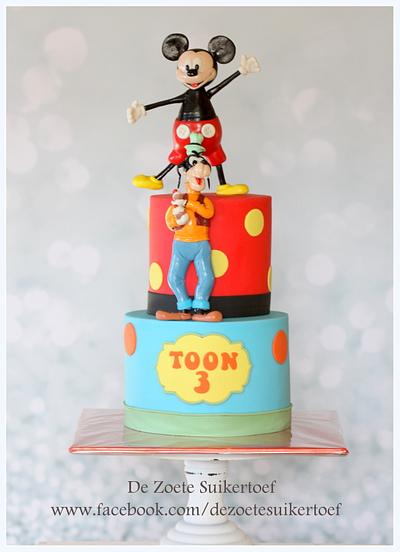 Mickey Mouse and Goofy.... - Cake by De Zoete Suikertoef