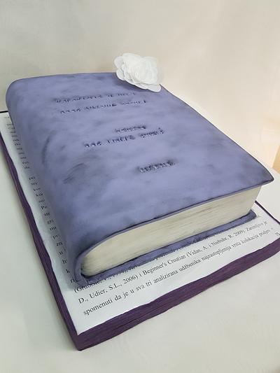 Purple book - Cake by Tirki