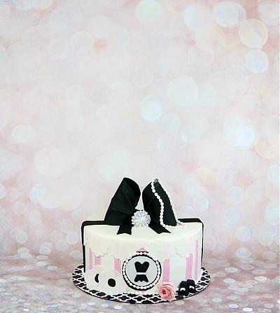 Fashionista bridal shower - Cake by soods