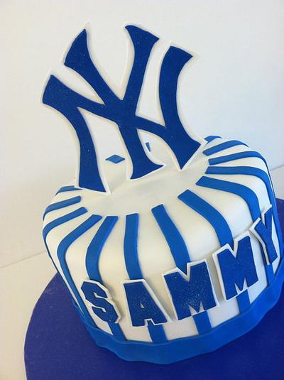 New York Yankees Cake! - Cake by Jacque McLean - Major Cakes