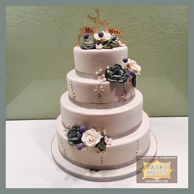 Winter weddingcake - Cake by Taartaholics