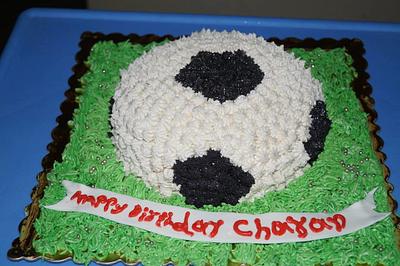 foot ball theme buttercream cake - Cake by spongy treats