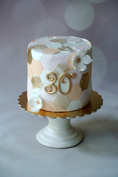 Gold 30 - Cake by Klara Liba