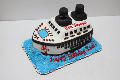 Cruise Ship - Cake by Jennifer Strong