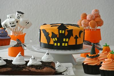 Halloween sweet table - Cake by Franci´s Cupcakes