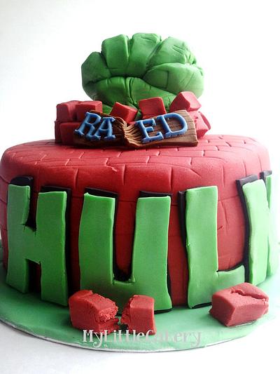 Hulk cake - Cake by MyLittleCakery