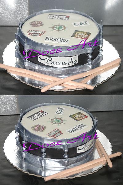 Drum Cake for a drummer - Cake by Magda Martins - Doce Art