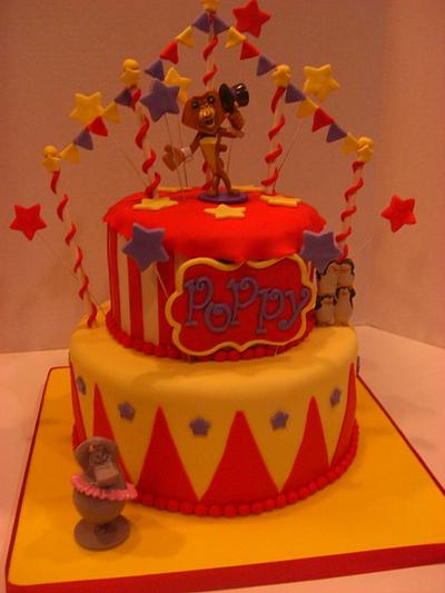 Madagascar Circus - Cake by eperra1