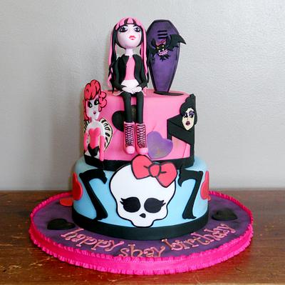 Monster High - Cake by Pamela Sampson Cakes