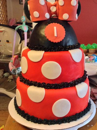 Minnie Mouse cake and cupcakes - Cake by Tianas tasty treats