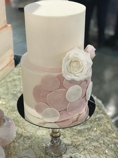 Rose  - Cake by Griselda de Pedro