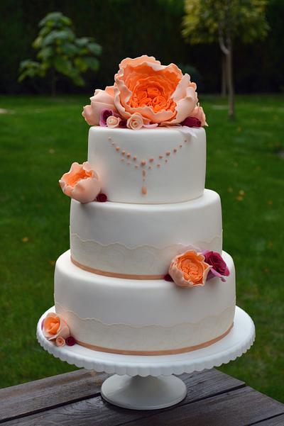 My first wedding cake - Cake by Pavlina Govedarova