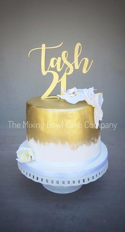 Striking gold!  - Cake by The Mixing Bowl Cake Company 