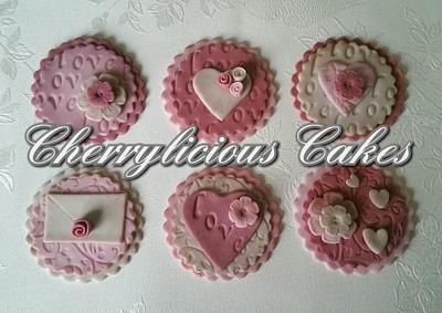 Vintage Valentine's Cupcakes - Cake by Victoria - Cherrylicious Cakes