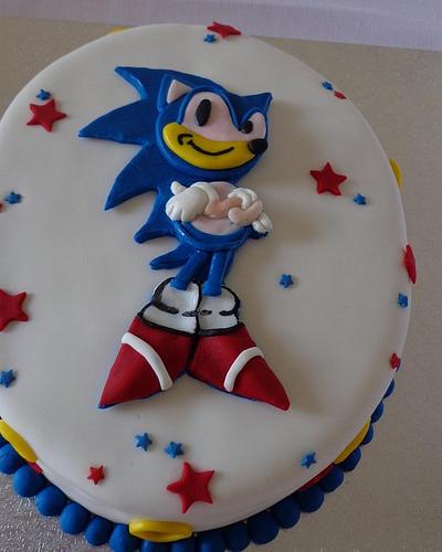 Sonic cake  - Cake by AlphacakesbyLoan 