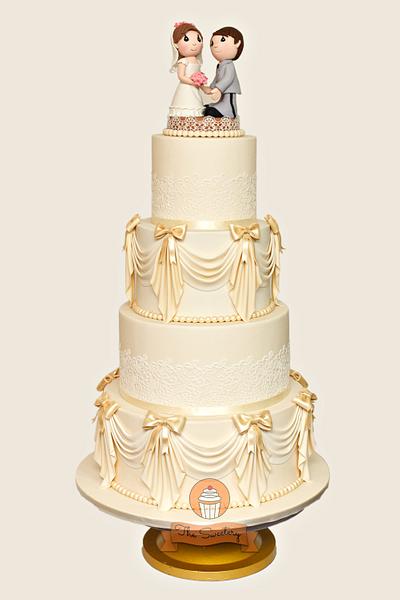 Ivory Wedding Cake - Cake by The Sweetery - by Diana