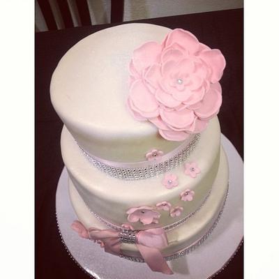 3 tier flower cake  - Cake by Priscilla 