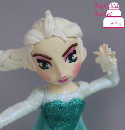 Frozen Queen - Cake by Angelica