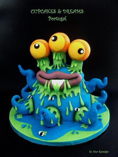 ALIEN - TRASH PACK - Cake by Ana Remígio - CUPCAKES & DREAMS Portugal