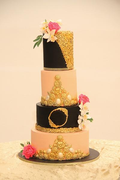 Black and Gold  - Cake by Signature Cake By Shweta