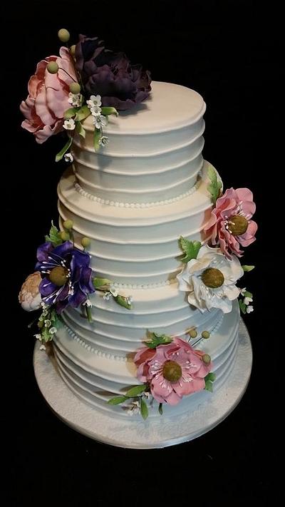 Floral wedding cake - Cake by Novel-T Cakes