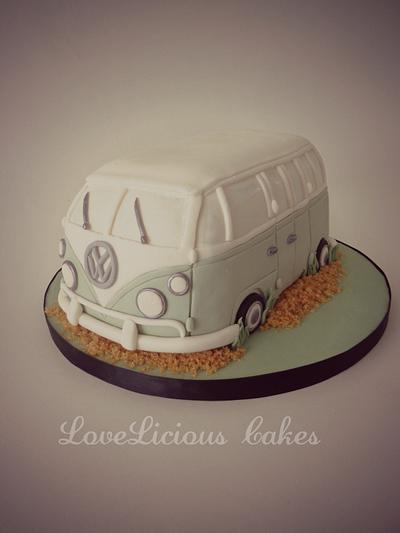 Volkswagen Van - Cake by loveliciouscakes