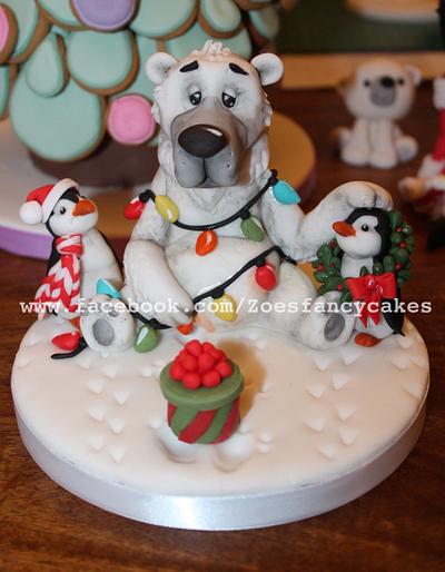 Polar bear cake topper - Cake by Zoe's Fancy Cakes