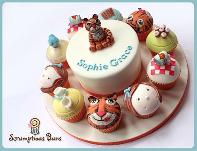 Big Cake Little Cakes : The Tiger That Came To Tea - Cake by Scrumptious Buns