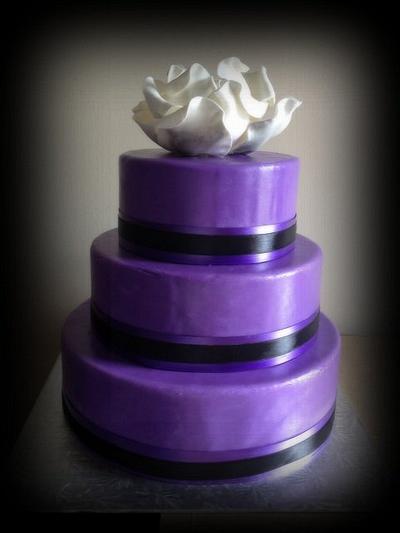 Purple love - Cake by Jennifer Jeffrey