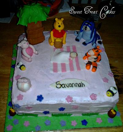 Pooh and friends - Cake by sweettreatcakes