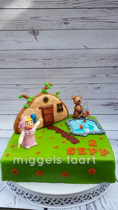 masha and the bear - Cake by henriet miggelenbrink