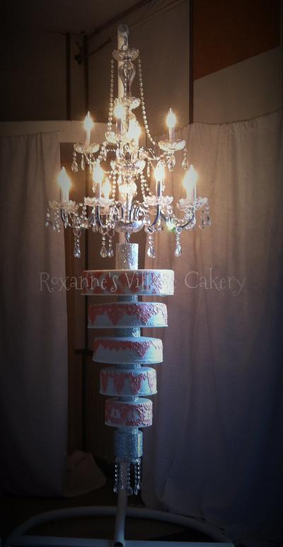 Hanging Chandelier Wedding Cake - Cake by roxannescakery
