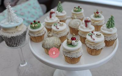 Miniature 'canapé' cupcakes - Cake by Paulacakecouture