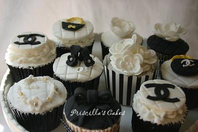 Chanel inspired cupcakes - Cake by Priscilla's Cakes