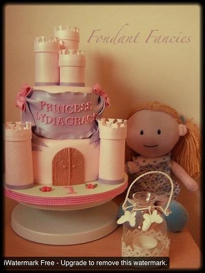 Pinks and Princesses - Cake by Gemma Coupland