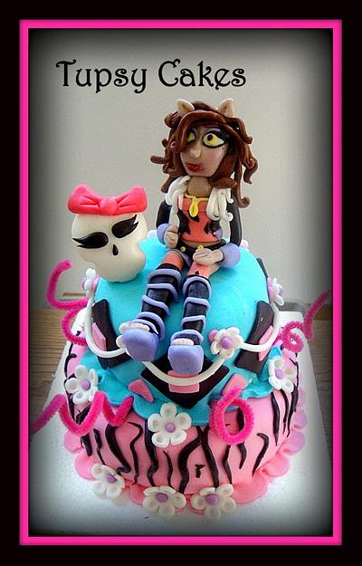 clawdeen mosnter high cake and cupcakes - Cake by tupsy cakes