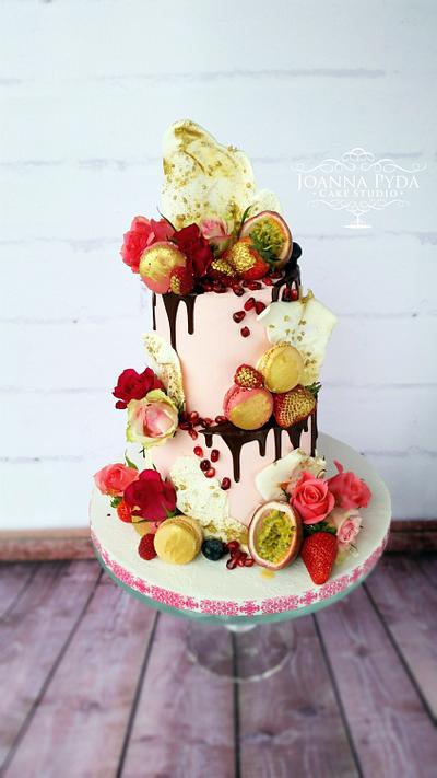Flower Drip Cake - Cake by Joanna Pyda Cake Studio