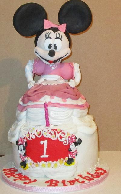 Minnie Mouse cake - Cake by Amanda Watson