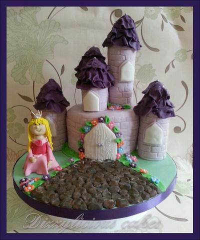 castle cake - Cake by Dizzylicious