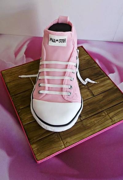 latest cake converse shoe - Cake by HeavenleighCakes