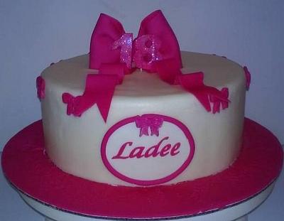 Pink Bows Cake - Cake by givethemcake