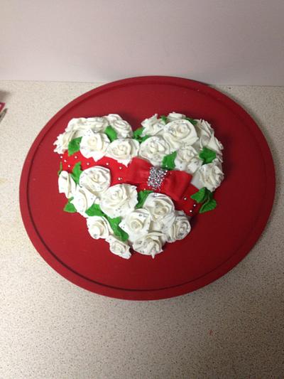 25 roses de gourmandise - Cake by Yuliyascreations