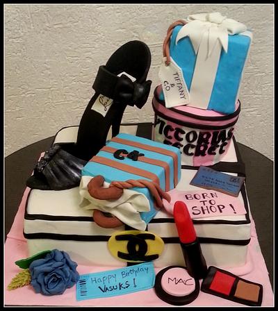 Shoppoholic cake - Cake by Maaria